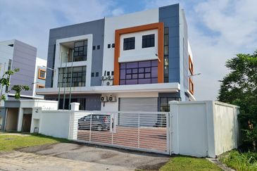 Bukit Jelutong Industrial Park