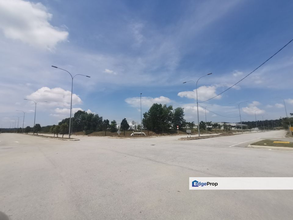 Bandar Baru Enstek, Negeri Sembilan, Senawang