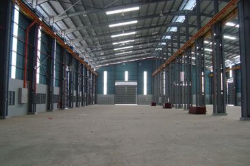 West Port, Pulau Indah