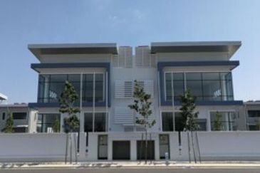 Gateway 16, Bandar Bukit Raja