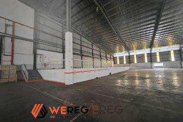 West Port, Pulau Indah