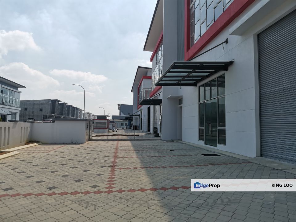 Why Rent When You Can Own? High rental yield up to 5%–6%, Brand New Semi-D Factory for Sale, Selangor, Puchong