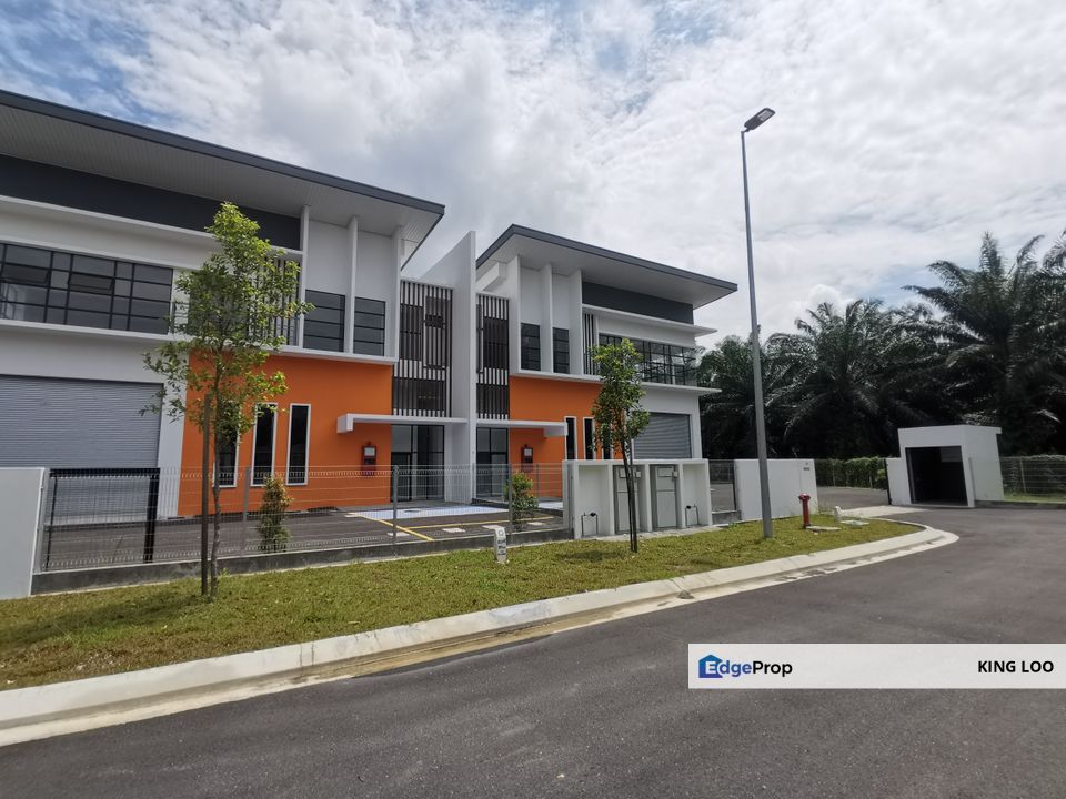 Why Rent When You Can Own? High rental yield up to 5%–6%, Brand New Semi-D Factory for Sale, Selangor, Puchong