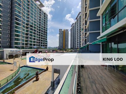 Partly Furnished Vista Alam Serviced Apartment with Balcony available Now, Selangor, Shah Alam