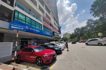 Vista Alam Serviced Apartment