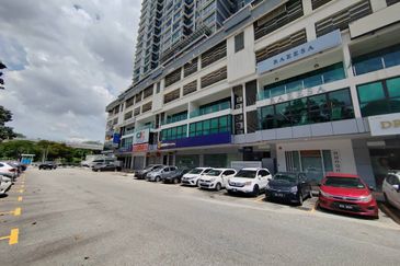 Vista Alam Serviced Apartment