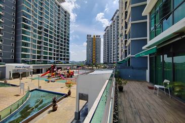 Vista Alam Serviced Apartment