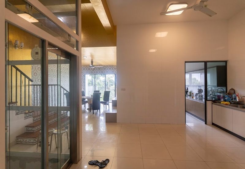 Duta Villa, Setia Alam