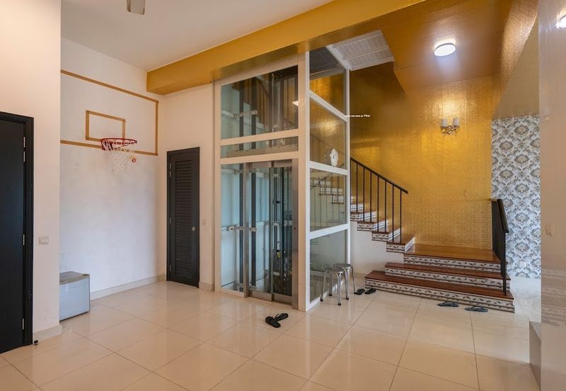 Duta Villa, Setia Alam