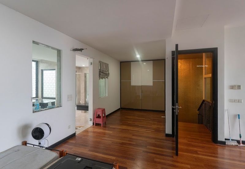 Duta Villa, Setia Alam