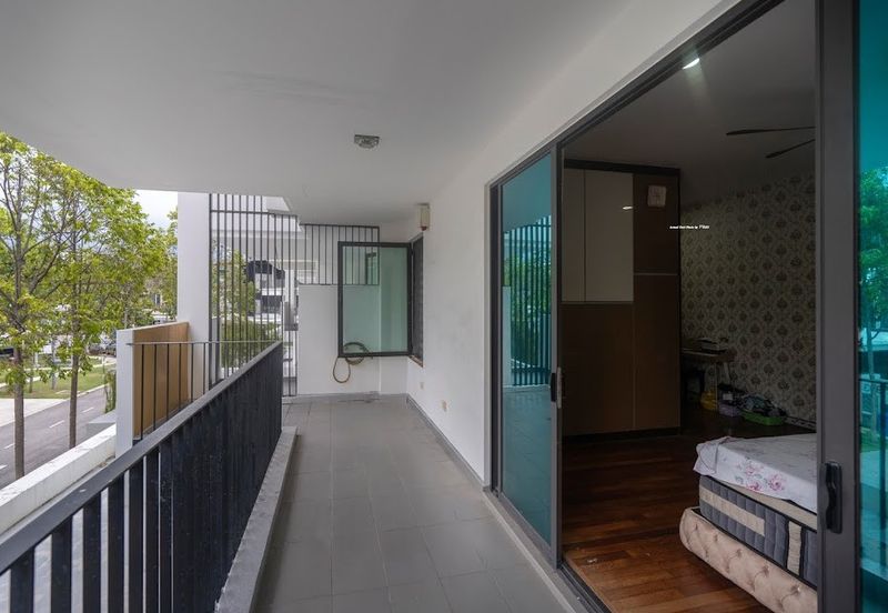 Duta Villa, Setia Alam