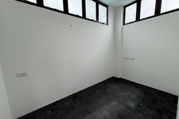 Bukit Jelutong Industrial Park