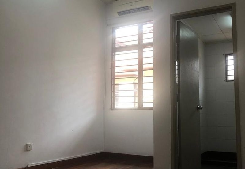 Canal Gardens, Kota Kemuning