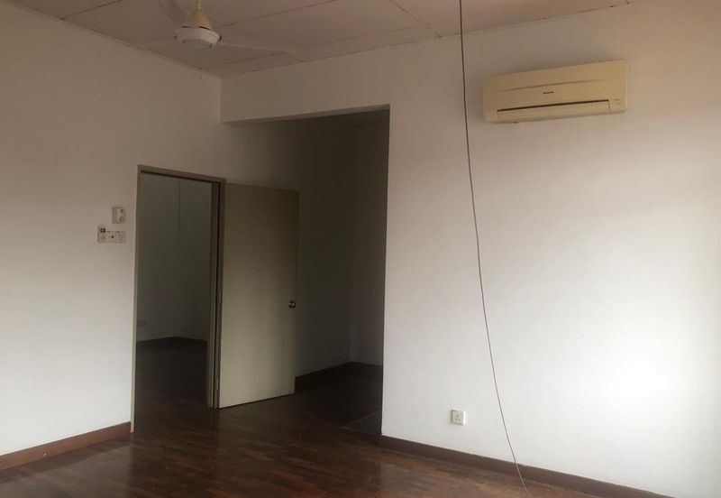 Canal Gardens, Kota Kemuning