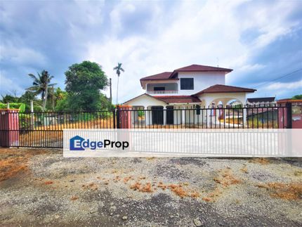 HUGE LAND 2 Storey Bungalow - Jalan Mesjid, Kg Melayu Yong Peng 5R 4B, Johor, Yong Peng