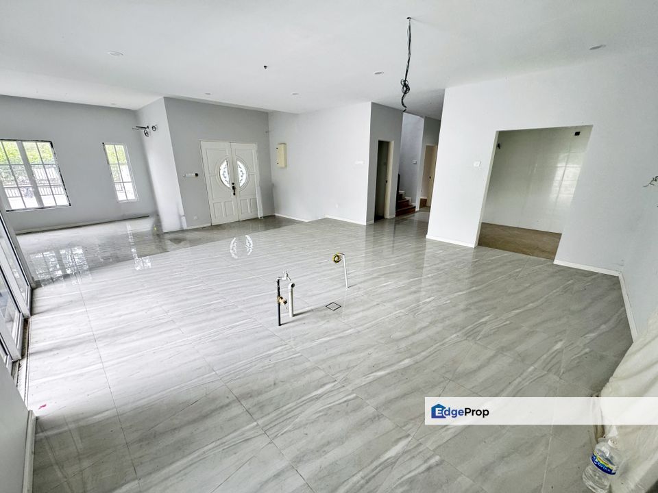 Bukit Mahkota Bangi , 2 Storey Bungalow BRAND NEW SWIMMING POOL, Selangor, Bangi