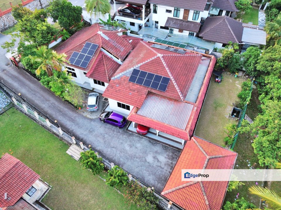 Seksyen 2 Bandar Baru Bangi, Single Storey Bungalow GOOD OFFER, Selangor, Bangi