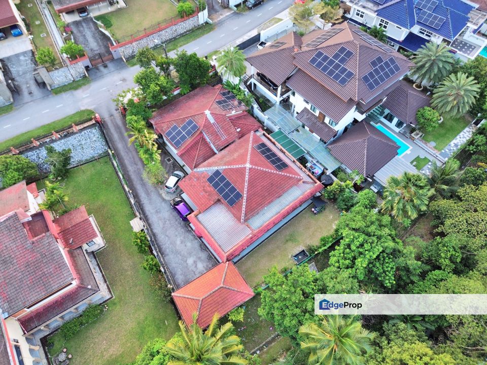 Seksyen 2 Bandar Baru Bangi, Single Storey Bungalow GOOD OFFER, Selangor, Bangi