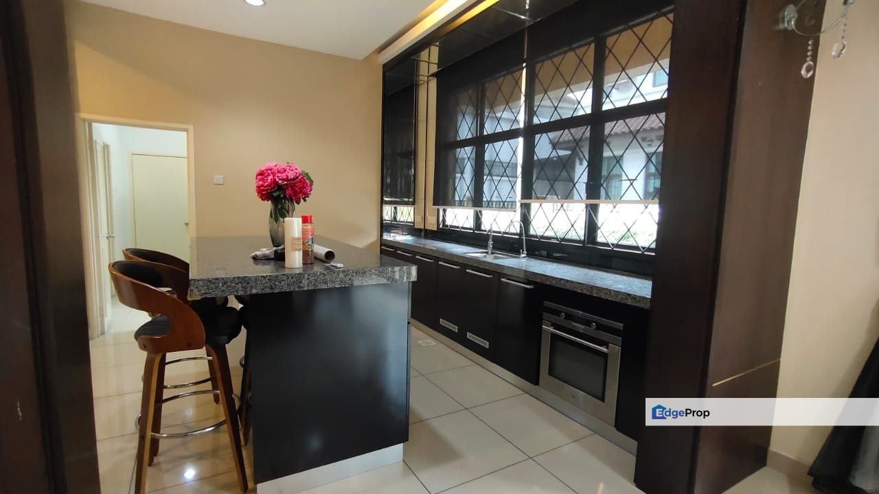 #Kulai #Indahpura Nice Renovated Semi Detached House for Rent, Johor, Kulai