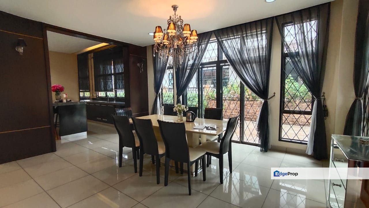 #Kulai #Indahpura Nice Renovated Semi Detached House for Rent, Johor, Kulai