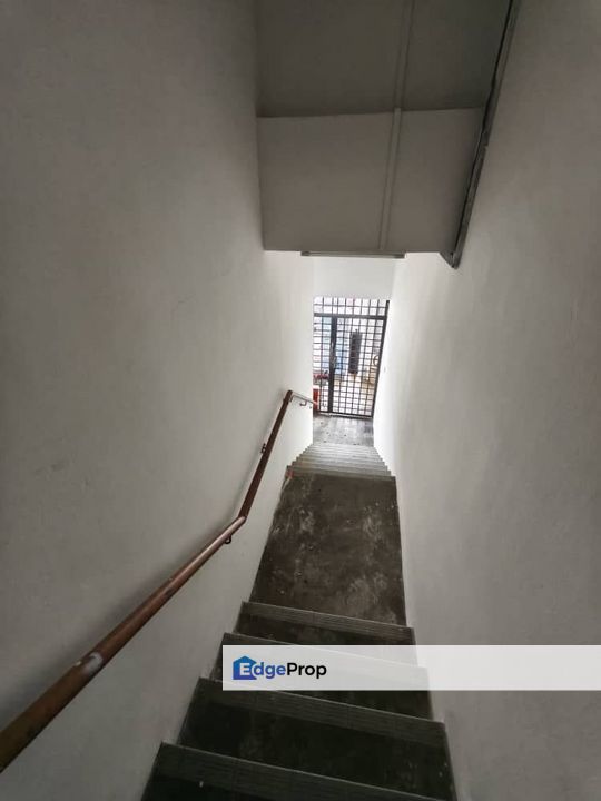 Desa Cemerlang 1st Floor for Rent, Johor, Ulu Tiram