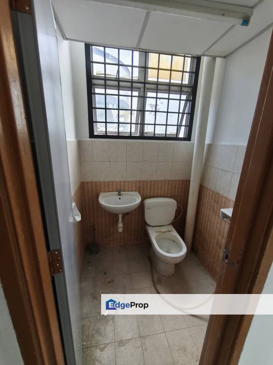 Desa Cemerlang 1st Floor for Rent, Johor, Ulu Tiram