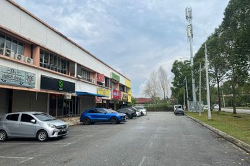 Unblock View Double Storey Shoplot @ Taman Desa Baiduri Kulai