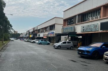Unblock View Double Storey Shoplot @ Taman Desa Baiduri Kulai