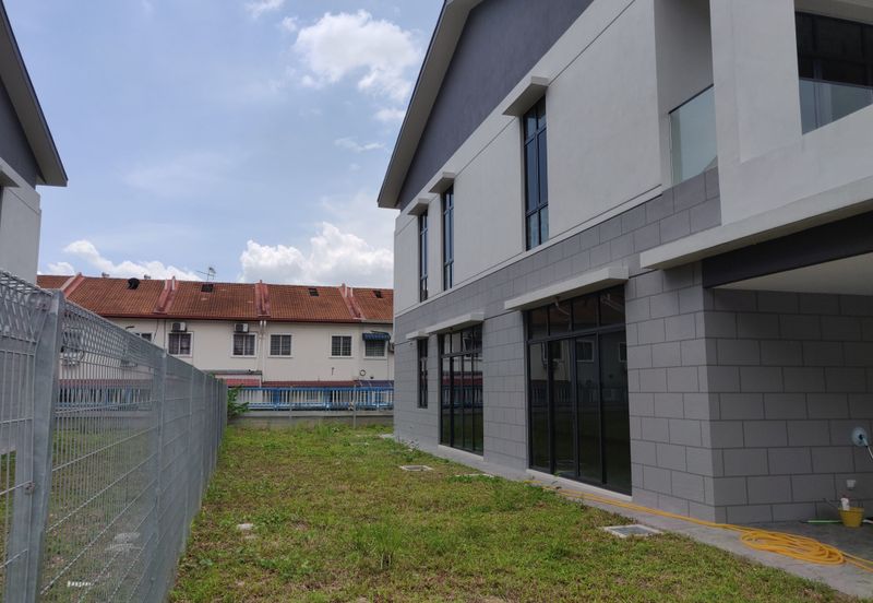 Villa 22 Bukit Rimau