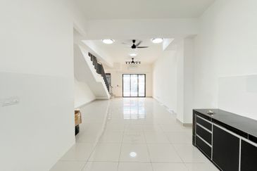 Robin @ Bandar Rimbayu