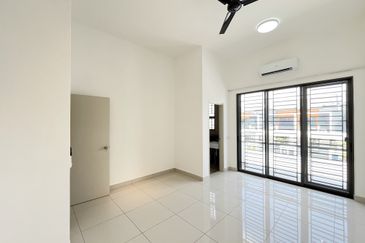 Robin @ Bandar Rimbayu