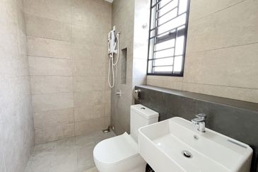 Robin @ Bandar Rimbayu