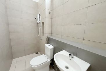 Robin @ Bandar Rimbayu