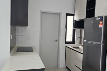 Amber Residence @ twentyfive.7