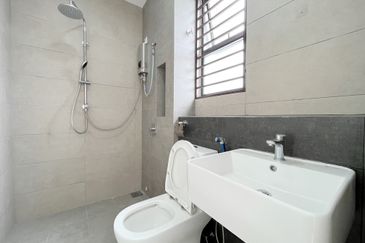 Robin @ Bandar Rimbayu