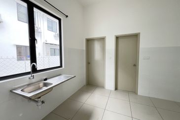 Robin @ Bandar Rimbayu