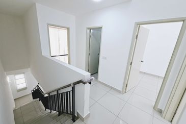 Robin @ Bandar Rimbayu