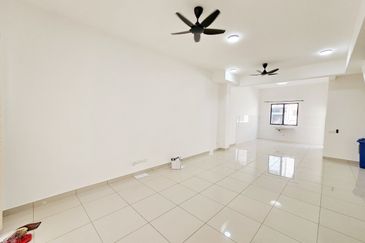 Robin @ Bandar Rimbayu