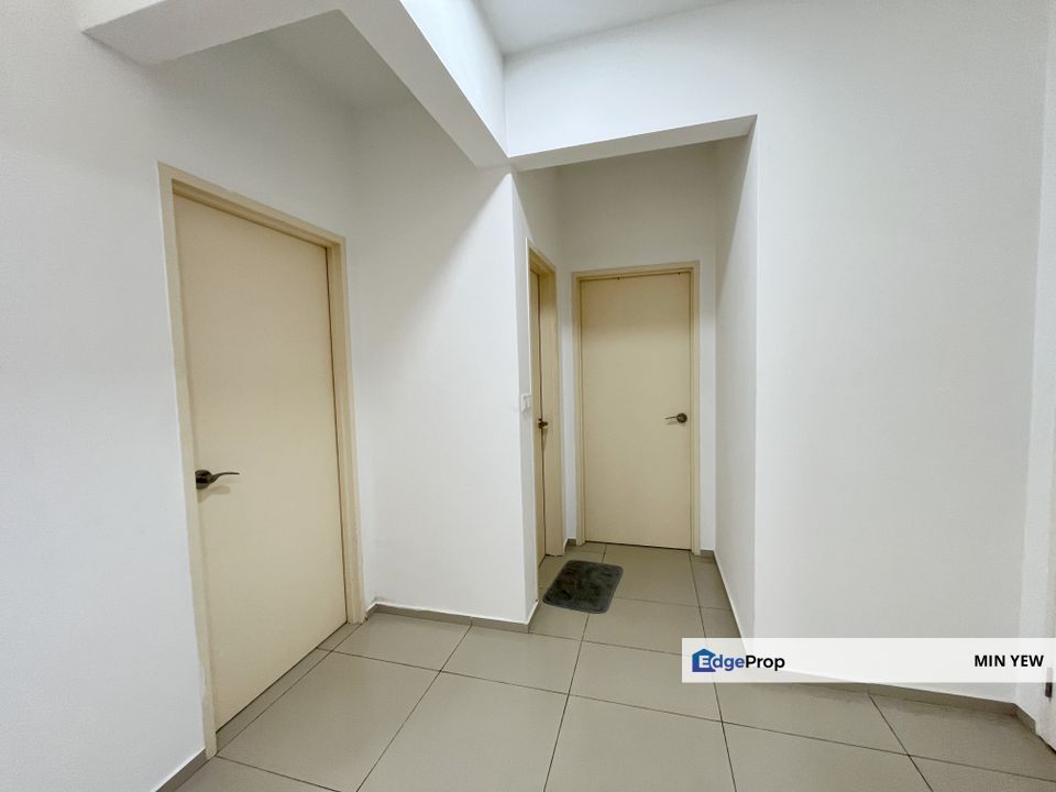 Fully Furnished !! Nice 2bedrooms @ Gravit8, Klang South, Selangor, Klang