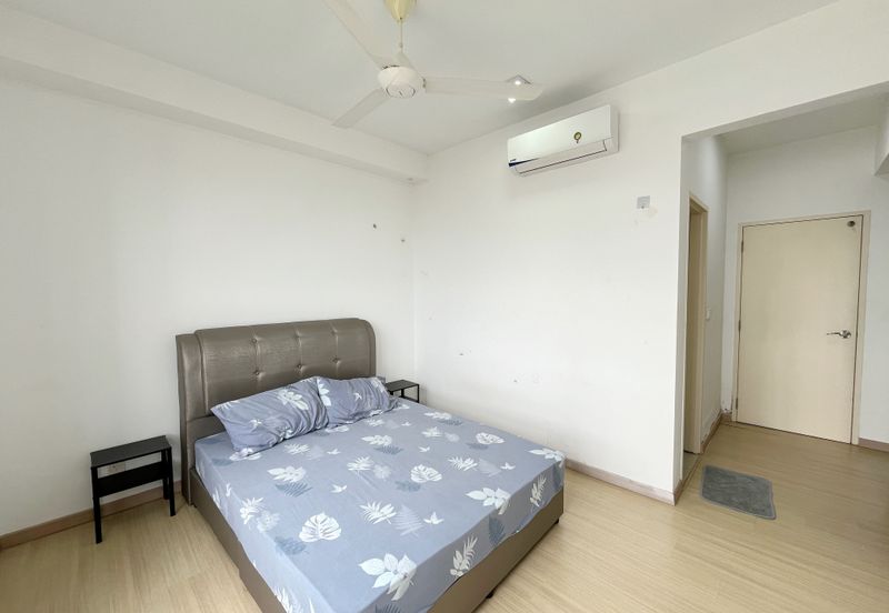 Gravit8 @ Klang South