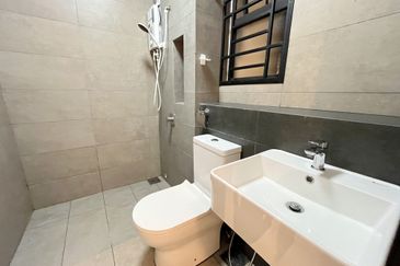 Robin @ Bandar Rimbayu