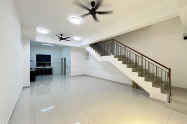 Robin @ Bandar Rimbayu