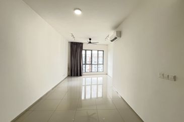 Gravit8 @ Klang South