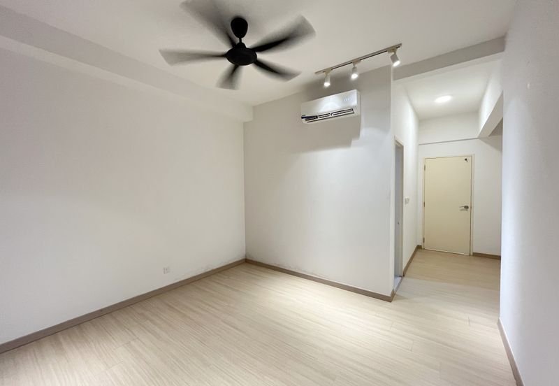 Gravit8 @ Klang South