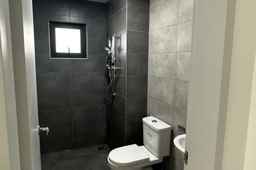 Amber Residence @ twentyfive.7