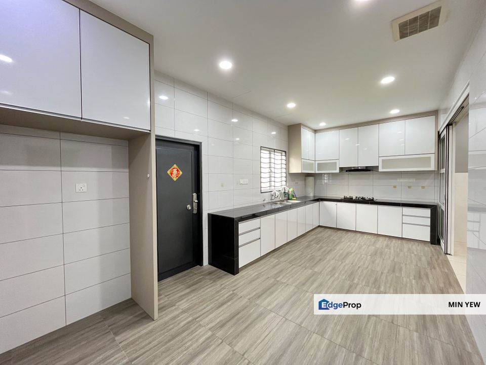 Fully Extended + Renovated 2sty 4Bedrooms @ Kota Bayuemas, Klang, Selangor, Klang