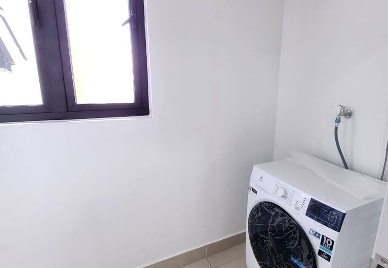 Amber Residence @ twentyfive.7