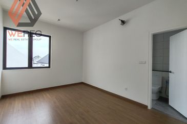 Lucent Residence @ twentyfive.7