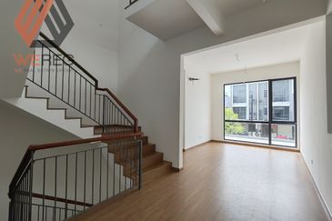 Lucent Residence @ twentyfive.7