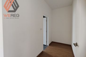 Lucent Residence @ twentyfive.7